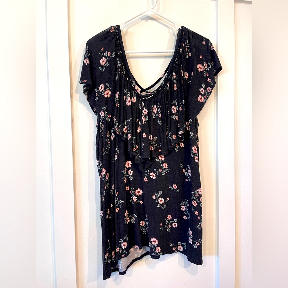 Torrid floral shirt